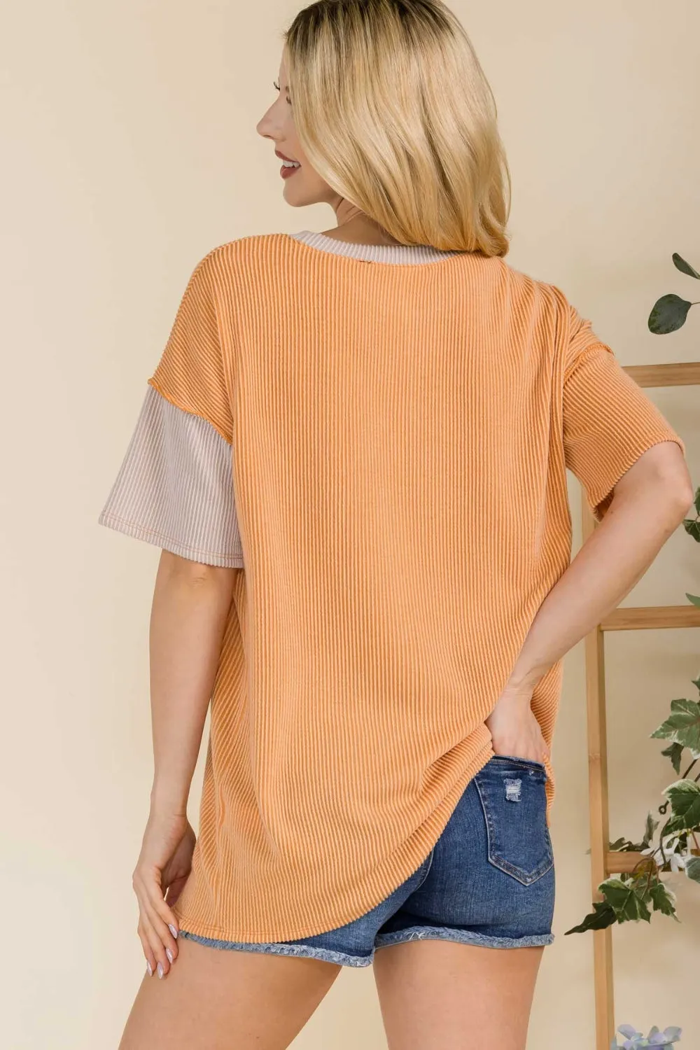 Full Size Ribbed Color Block Short Sleeve T-Shirt