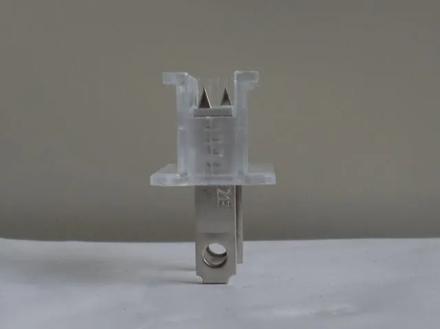 Silver Safe-T plug for SPT-1 Wires